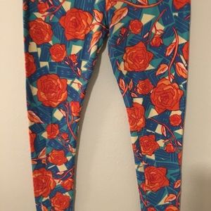 2 for $18! TC leggings - rose alert!